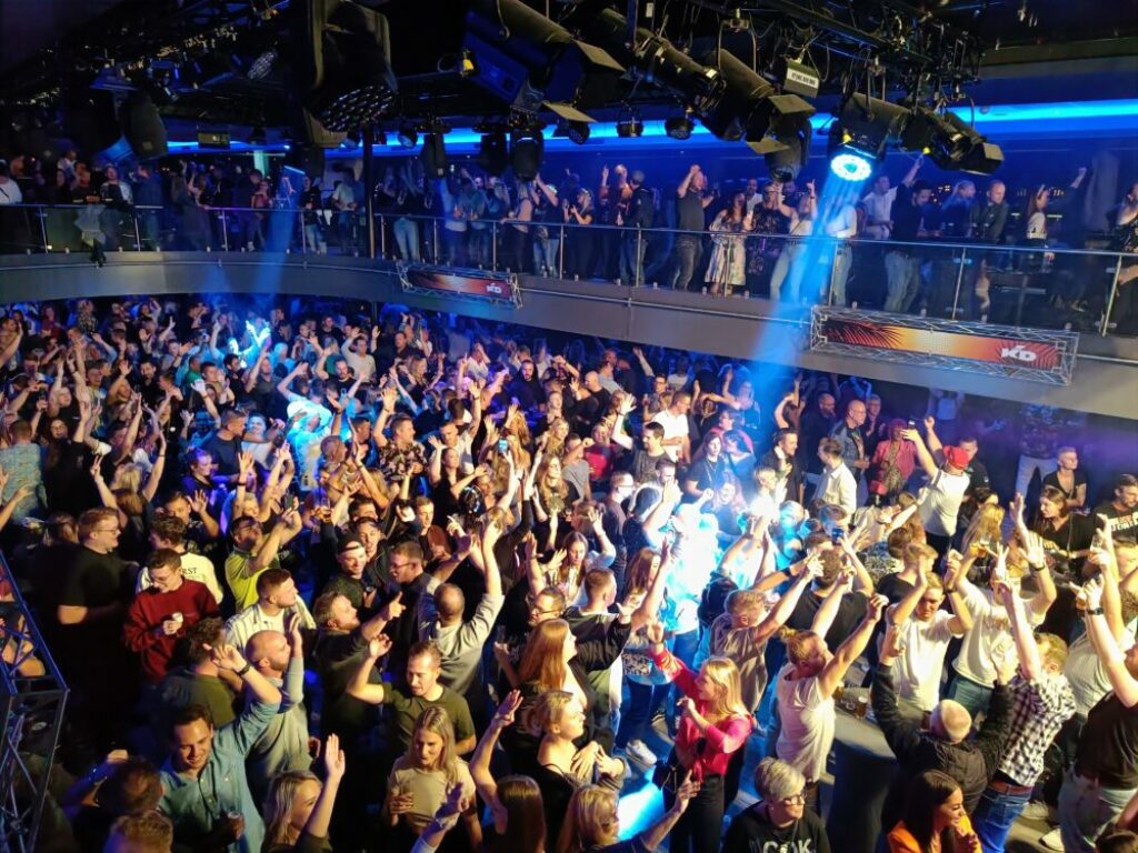 Partyschiffe Köln | Feiern, Spaß und All-Inclusive auf dem Rhein — Köln ...